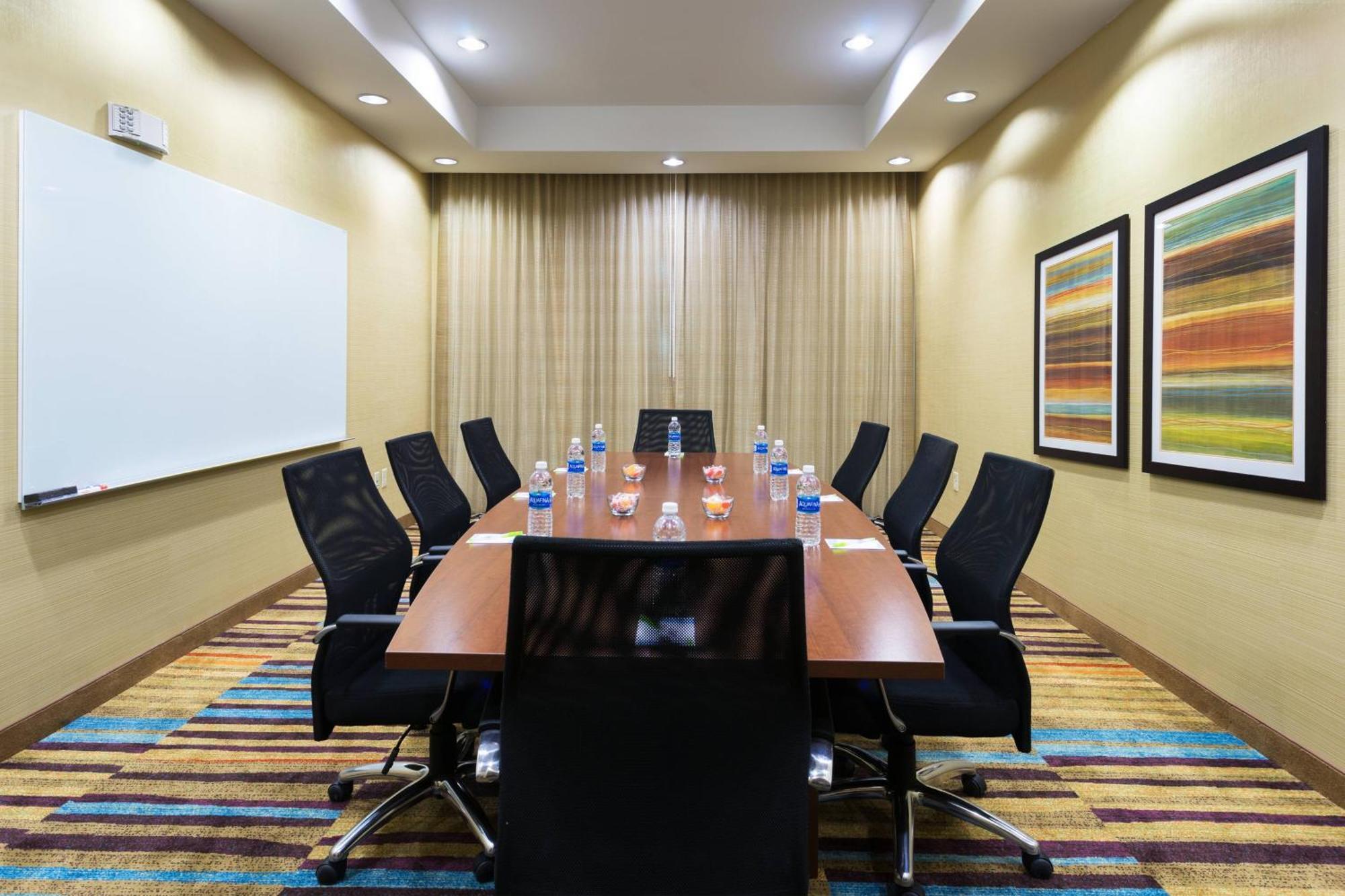 Fairfield Inn & Suites By Marriott Форт-Стоктон Экстерьер фото