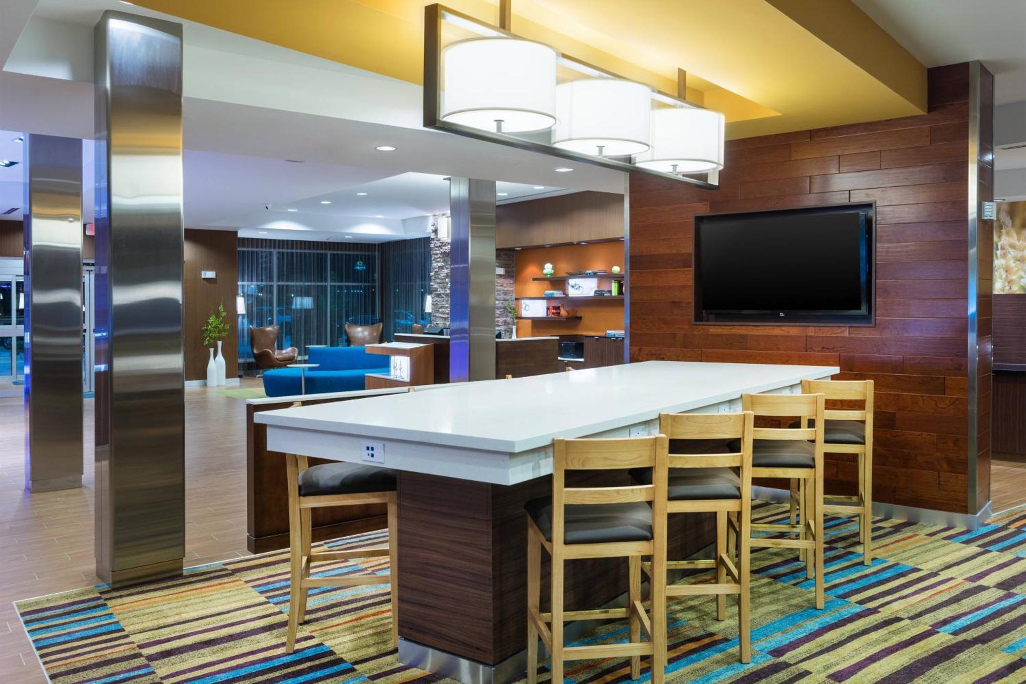 Fairfield Inn & Suites By Marriott Форт-Стоктон Экстерьер фото